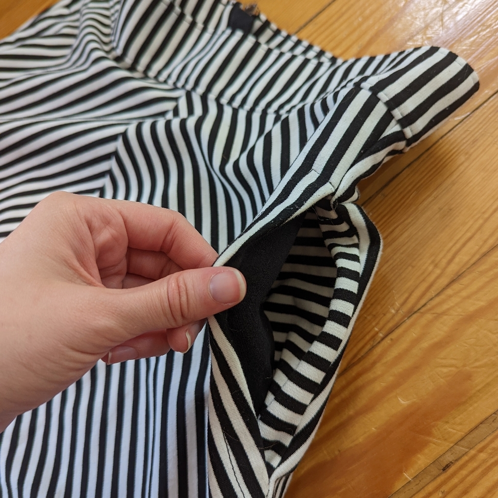 Striped Midi Skirt with Pockets | Gap - Picture 2 of 4